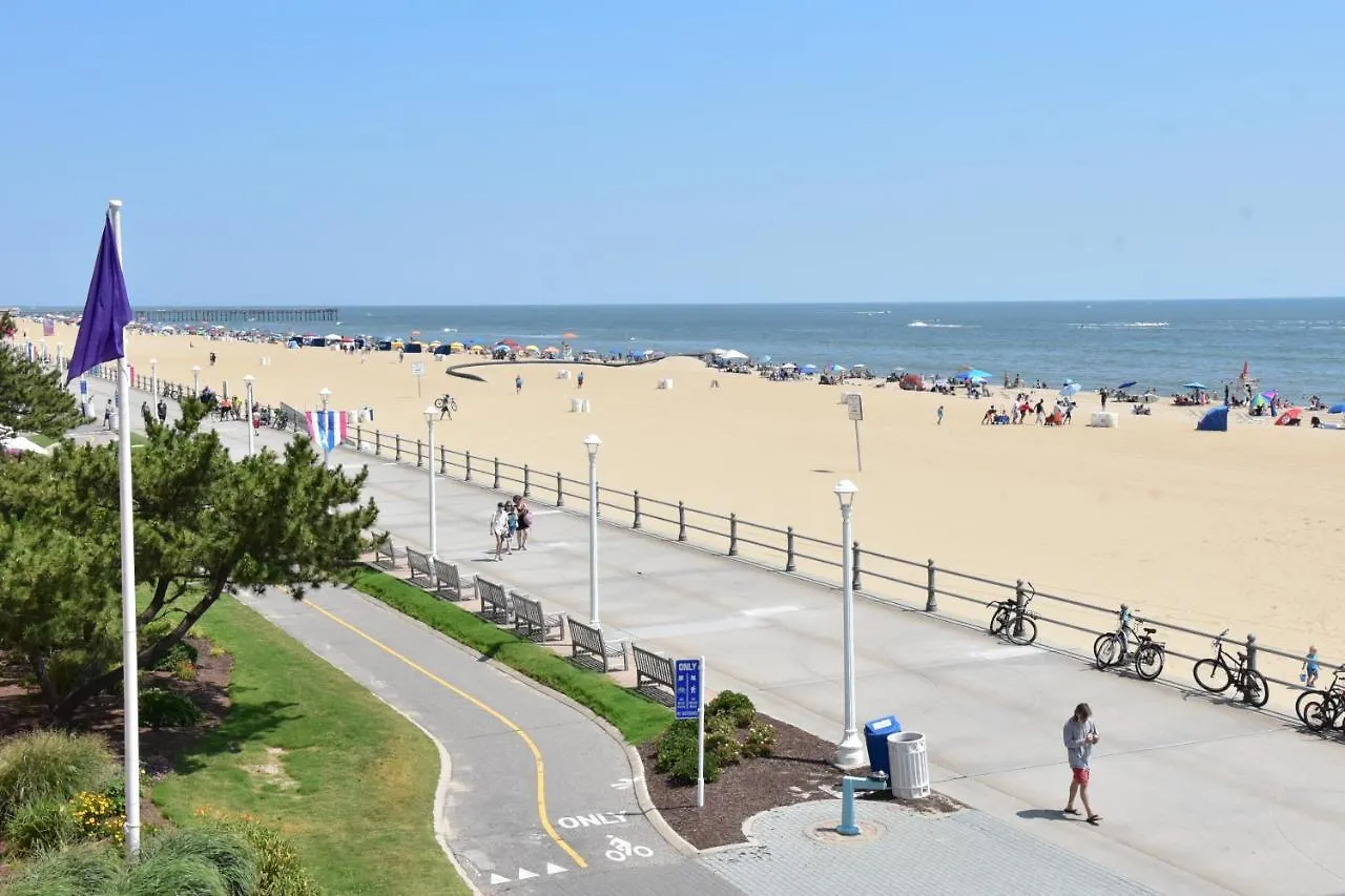 Dolphin Run Oceanfront Suites Virginia Beach