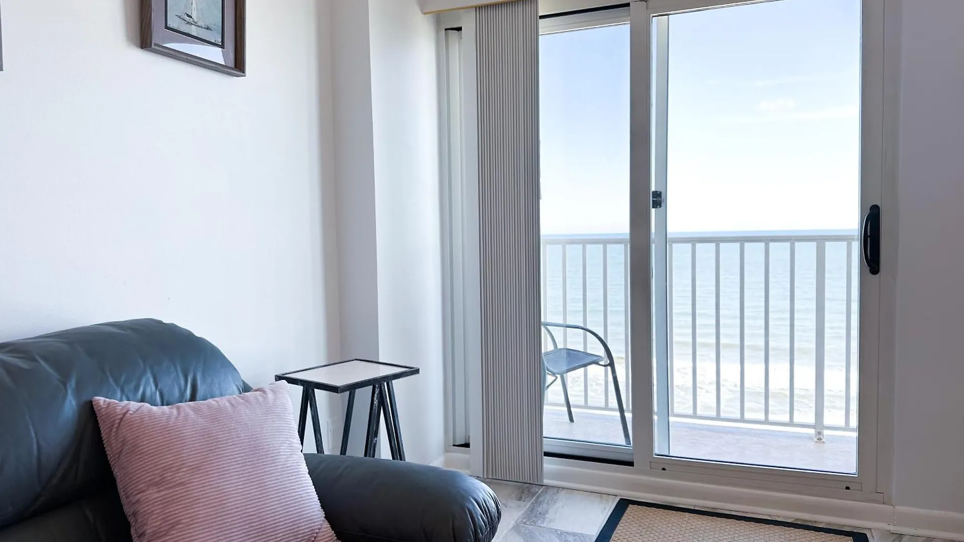 Apartment Dolphin Run Oceanfront Suites Virginia Beach United States