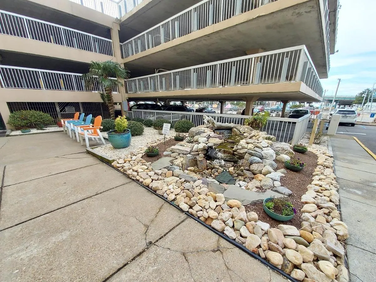 Apartment Dolphin Run Oceanfront Suites Virginia Beach