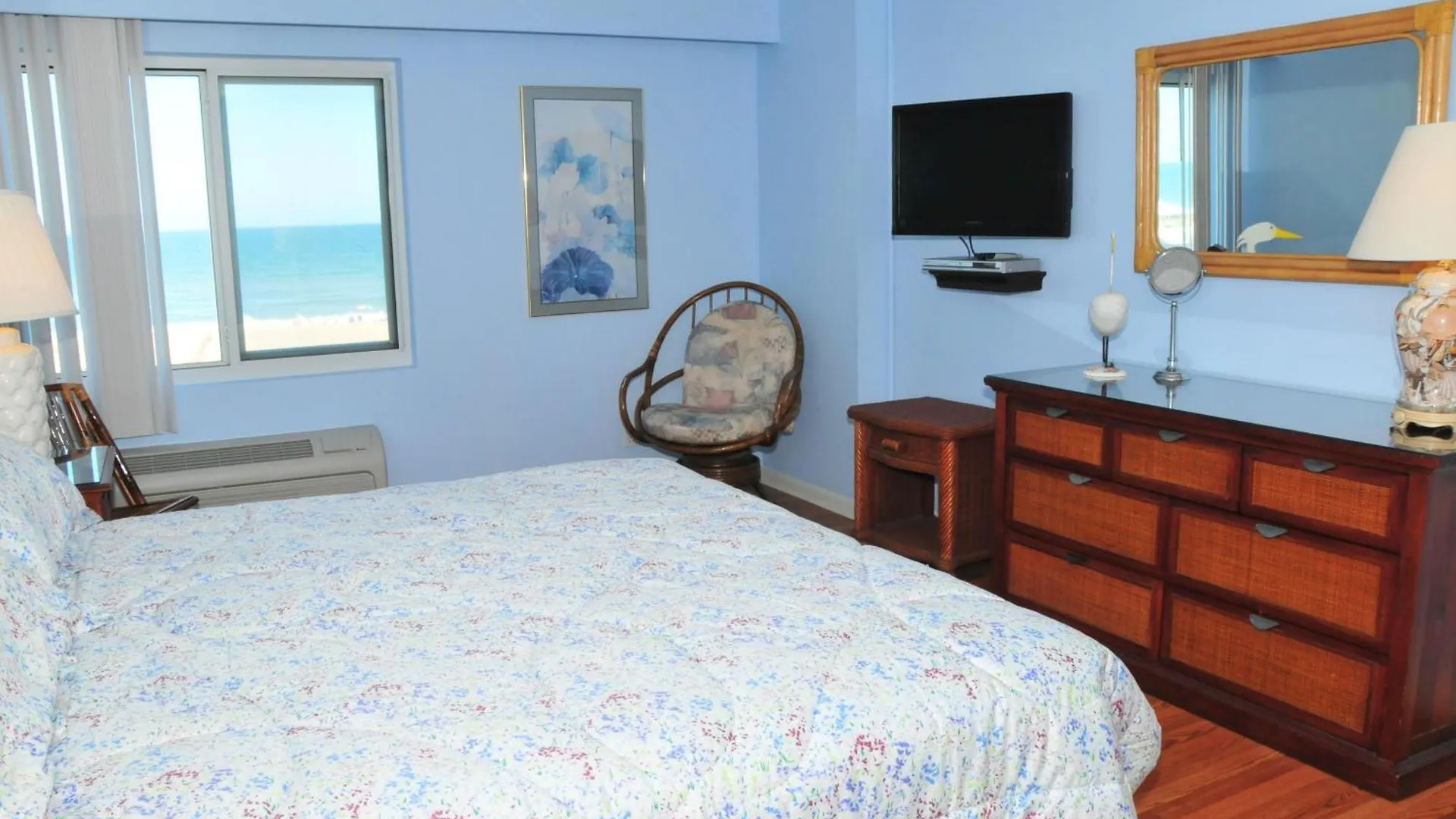Dolphin Run Oceanfront Suites Virginia Beach USA