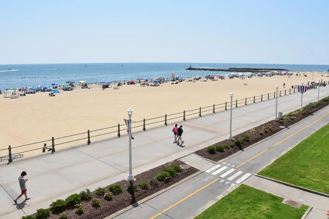 Apartment Dolphin Run Oceanfront Suites Virginia Beach